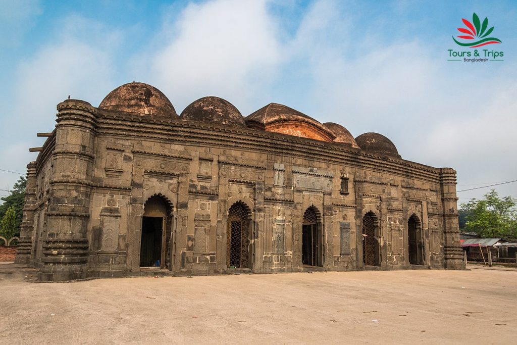 Choto Sona Mosque is one of the historical mosque in Bangladesh